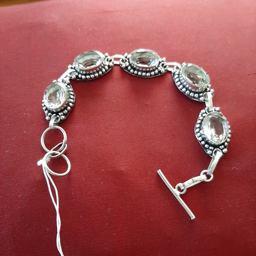 Ladies jewelry